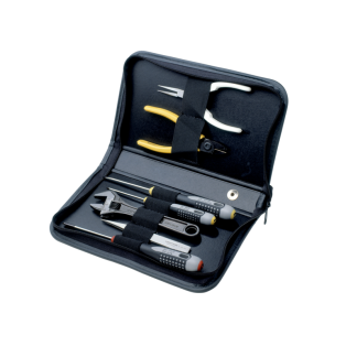 Composiciones de herramientas para mantenimiento general en estuche con cremallera